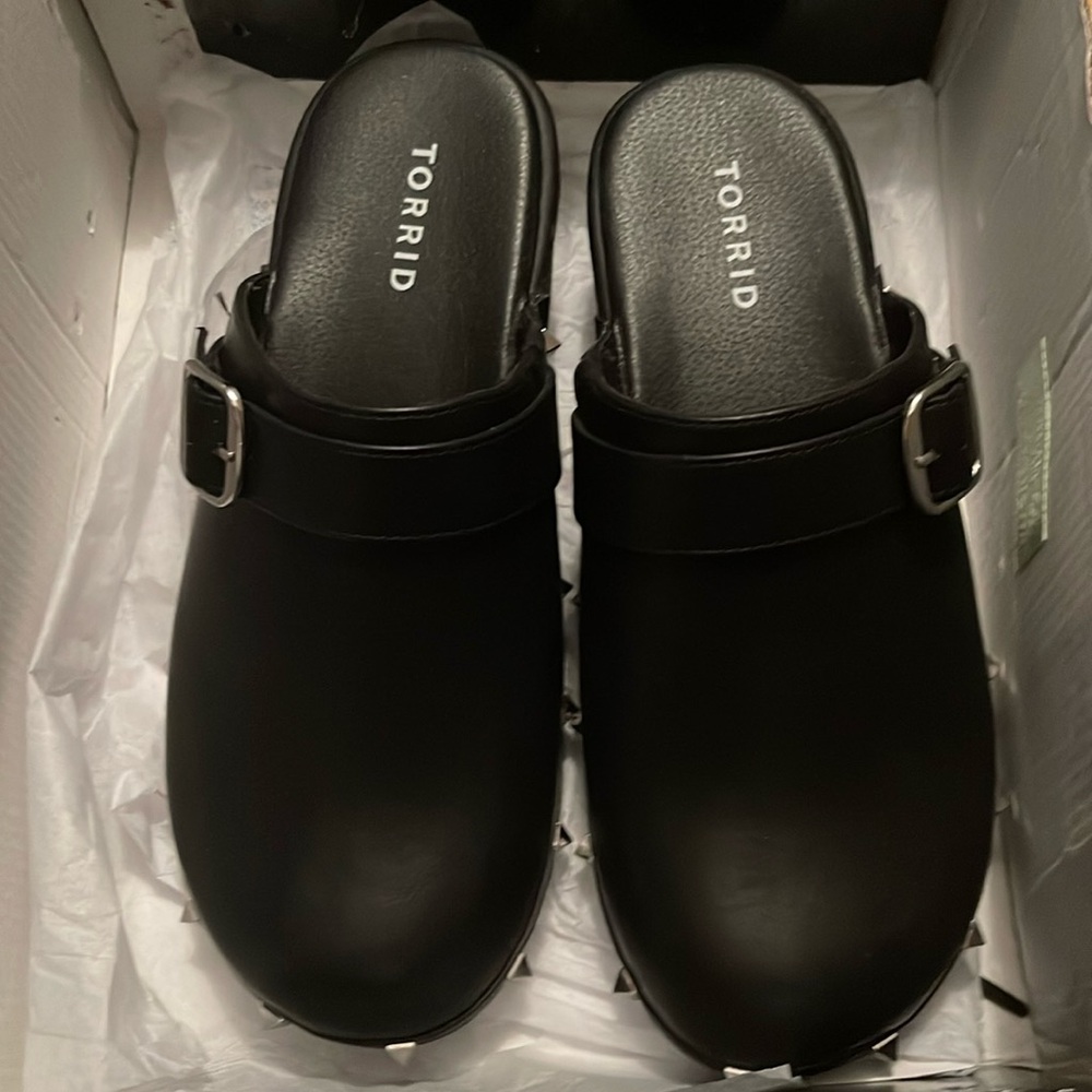Torrid 4H bulk studded mini clog size 8 new never worn